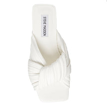 Load image into Gallery viewer, Steve Madden Mentor Sandal - white
